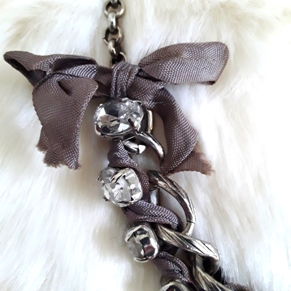 RHEINSTONES WITH RIBBON SILVER NECKLACE - Picture 4 of 8